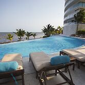 Beautiful Beachfront Apartments