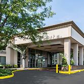 The Plaza Inn & Suites