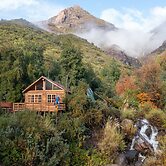 Cabañas entre montañas con tinajas calientes