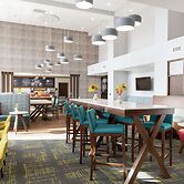 Hampton Inn & Suites Pittsburgh New Stanton