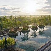 Cocoland Thu Xa Ancient Town Resort