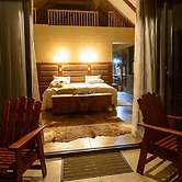 Callies Game Lodge Safaris