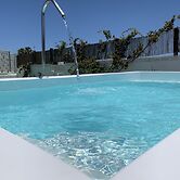 Valtisya House Pool & Airport