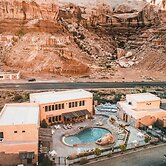 Bluff Dwellings Resort