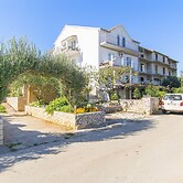 Apartments Irena