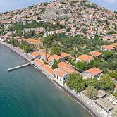 Olive Press Hotel & Apartments