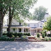 The Farmhouse at Veritas