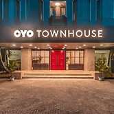 Super OYO Townhouse 2 Hotel Gunung Sahari