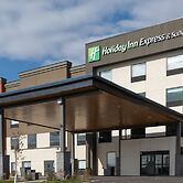 Holiday Inn Express & Suites North Battleford by IHG