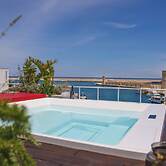 Al Console Luxury Suite