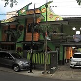 Dhika Adventure - Hostel