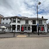 OYO The Watermans Arms Hersham