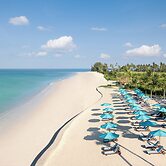 Le Meridien Khao Lak Resort & Spa