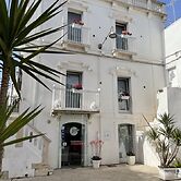 B&B JSuite