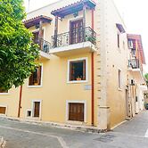 Mat Old Town Apartments