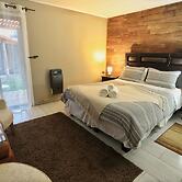 Hostal & Loft El Laurel