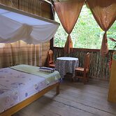 Yacumama Lodge & Excursions