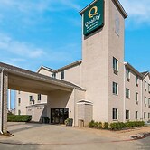 Quality Inn & Suites Roanoke - Fort Worth North