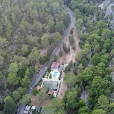 Heaven Garden Boutique Bungalow