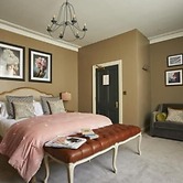 Broadstreet Townhouse