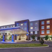 Holiday Inn Express & Suites Ruskin by IHG