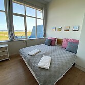 Skaerven Beachfront Condos and Cottage