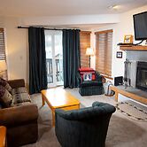 Mountain Lodge At Okemo-1br Fireplace & Updated Kitchen 1 Bedroom Cond