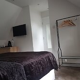 Apple Tree Place B&B