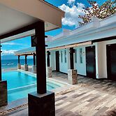 Alegria Water Front Beach House