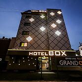 Hotel Box