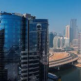 Radisson Blu Hotel, Dubai Canal View