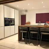 Discreet Luxury, Super House!