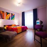 Best Apartments on Kyryla & Mefodia