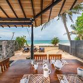 Blue Parrot Beach Villa