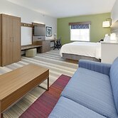Holiday Inn Express & Suites Denton North by IHG