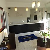 83 By the Sea Motor Lodge