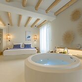 Antony Suites - Adults Only