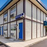 Motel 6 Rossford, OH