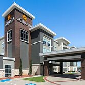 La Quinta Inn & Suites by Wyndham Ft. Worth - Burleson