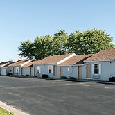 Rodeway Inn & Suites