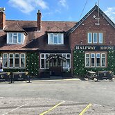 Halfway House Inn Country Lodge