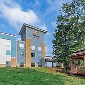 Comfort Suites