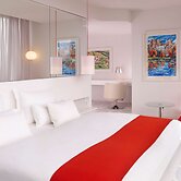 art'otel Cologne powered by Radisson Hotels