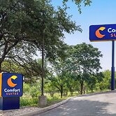 Comfort Suites Medical Center near Six Flags