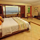 Costabella Tropical Beach Hotel