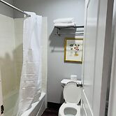 Baymont by Wyndham Bakersfield