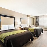 Rodeway Inn & Suites Hwy 217 & 26 W