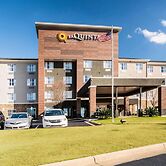 La Quinta Inn & Suites by Wyndham Montgomery