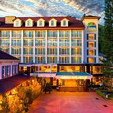 Century Pines Resort