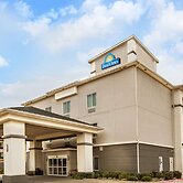 Days Inn & Suites by Wyndham Mineral Wells
